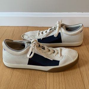 Rothy’s Blackberry Block Lace Up Sneakers Size 9